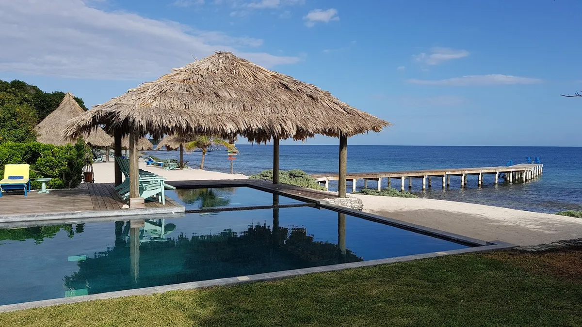 Utopia Village, Utila exterior view