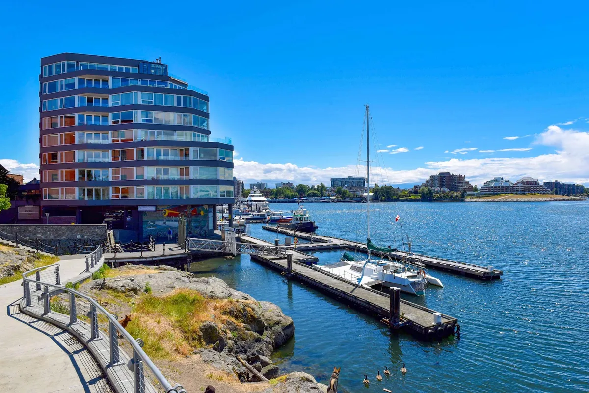Victoria Regent Waterfront Hotel & Suites, Victoria exterior view