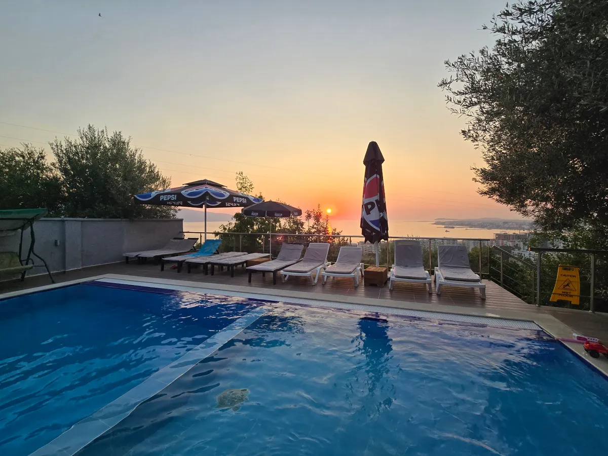 Vila Elarad, Albania, Vlora exterior view