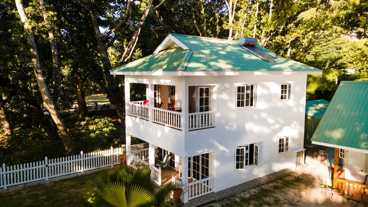 Villa Charette, La Digue exterior view