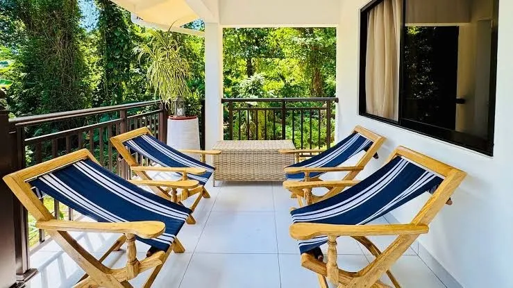 Villa D'amour, La Digue exterior view