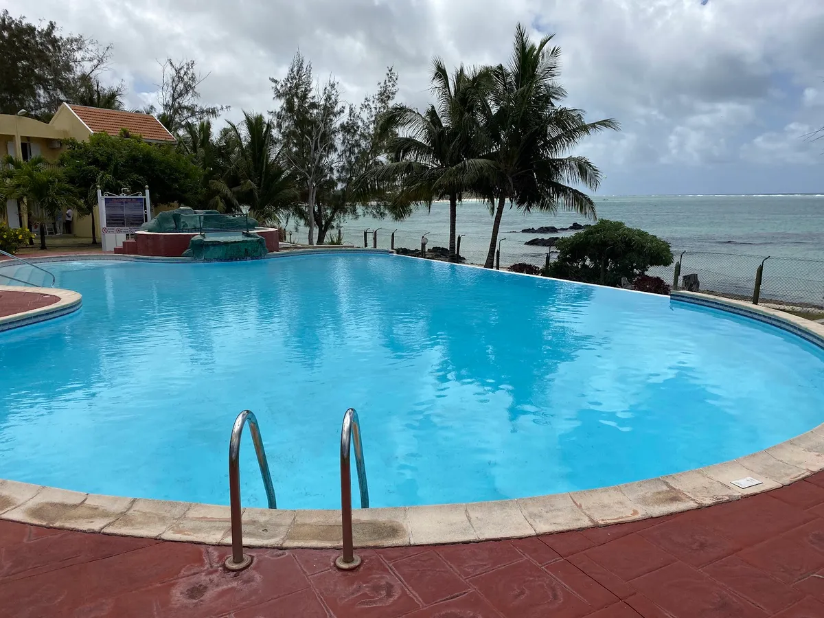 Villa Palmar Bay, Belle Mare exterior view