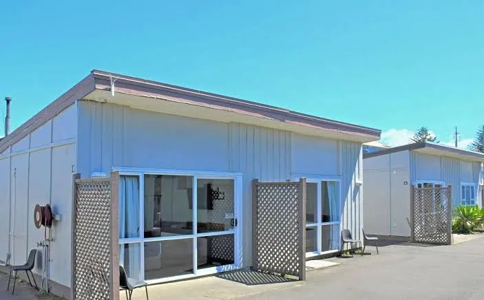 Westshore Beach Inn, Napier exterior view