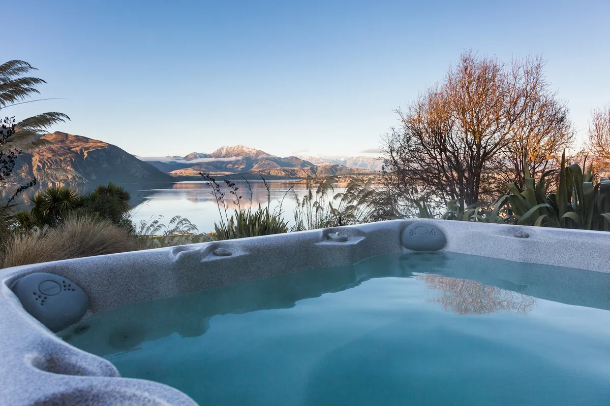 Whare Kea Lodge & Chalet - Wānaka, Wanaka exterior view