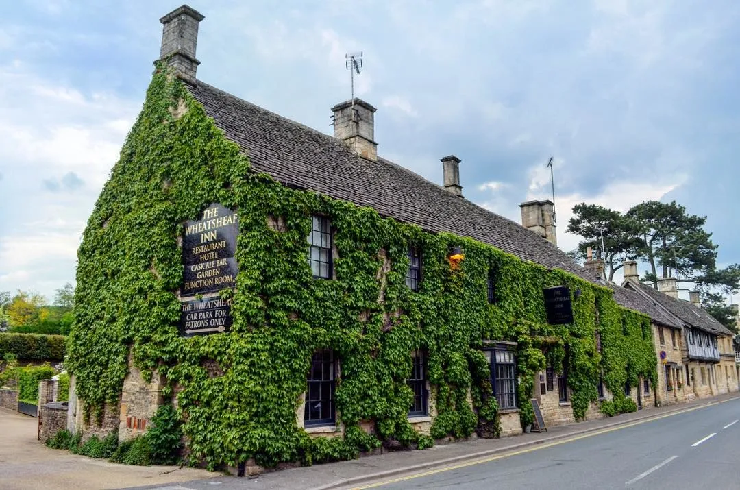 Wheatsheaf Inn (Hotel), Cotswolds exterior view