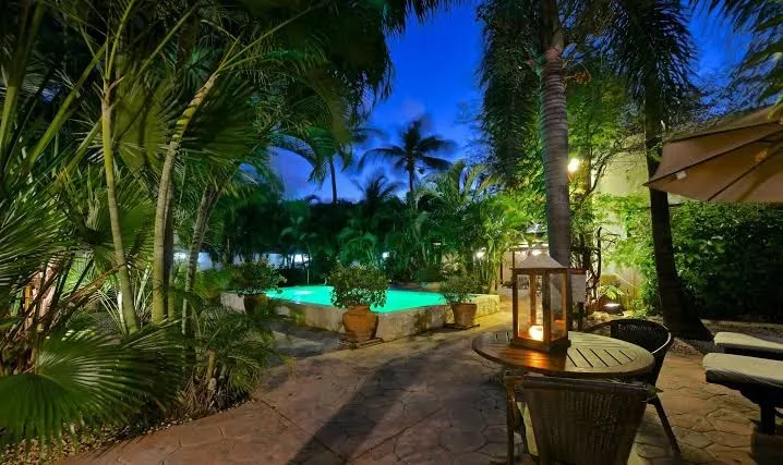 Wonders - Boutique Hotel Aruba, Oranjestad exterior view