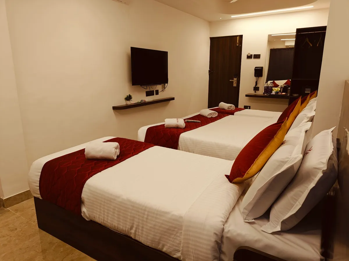 Woodlands Inn, Chennai exterior view