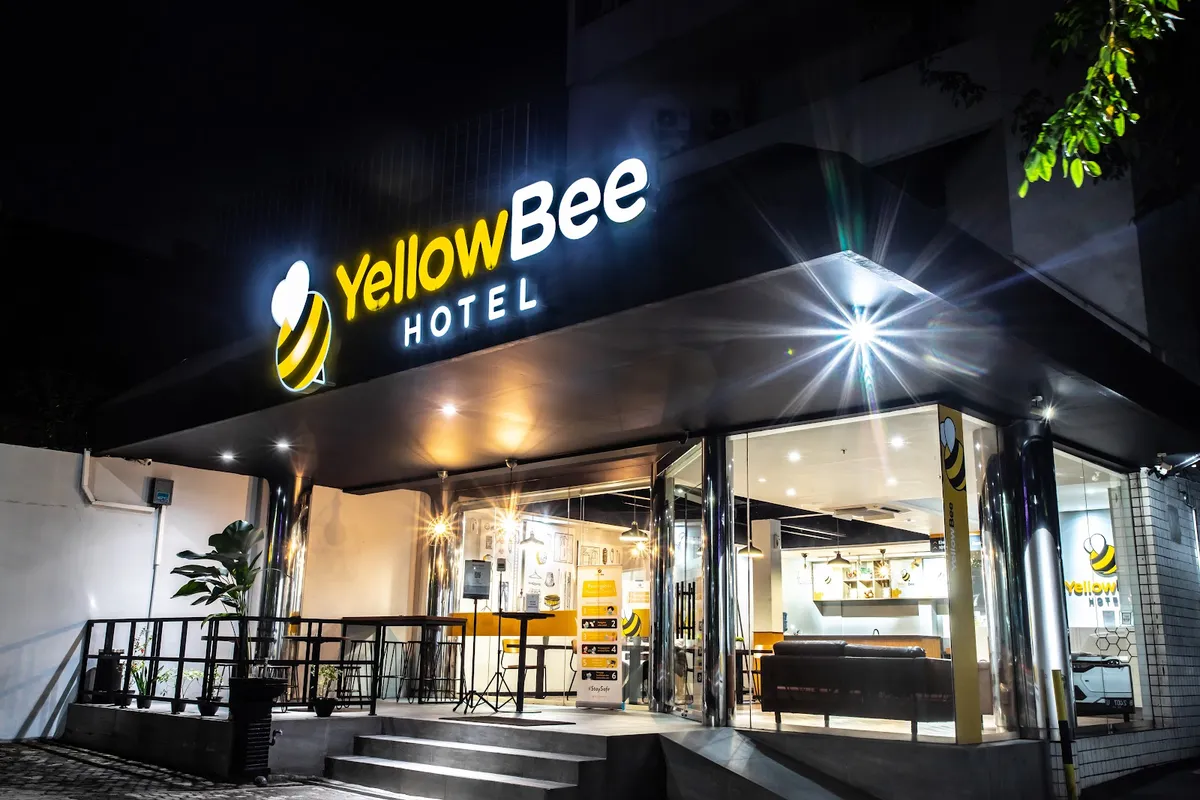Yellow Bee Tanah Abang Jakarta, Jakarta exterior view