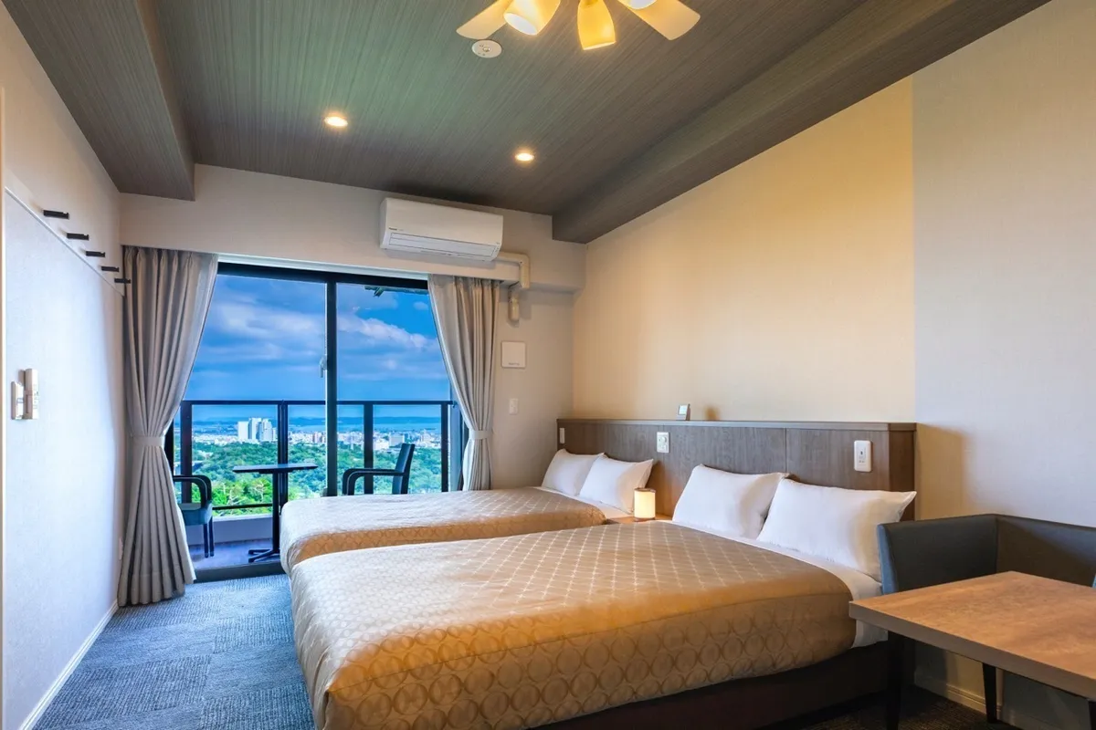 Yenn's Marina inn. Rycom, Okinawa exterior view