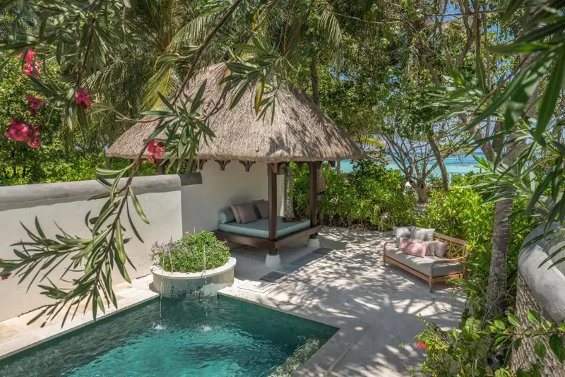Four Seasons Resort Maldives at Kuda Huraa hotel interior