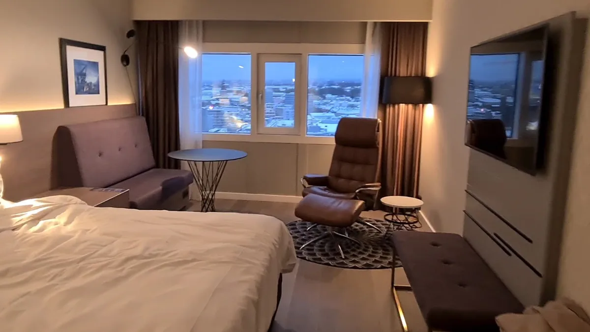 Radisson Blu Plaza Hotel, Oslo in Oslo - photo 3 of 10