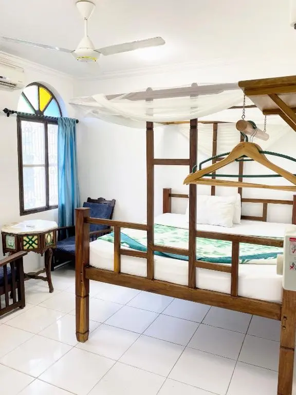 Garden Lodge Zanzibar hotel interior