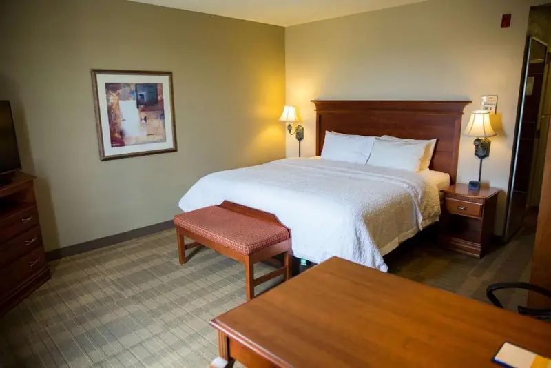 Grenada Rainbow Inn hotel interior