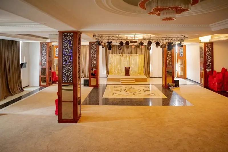 Hotel Louis hotel interior
