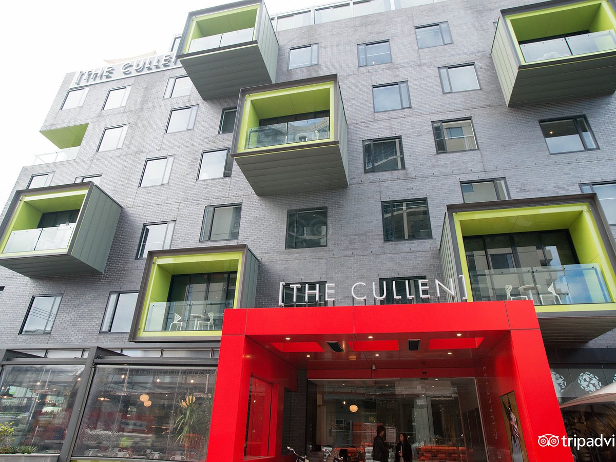 Art Series - The Cullen interior in Prahran, Melbourne