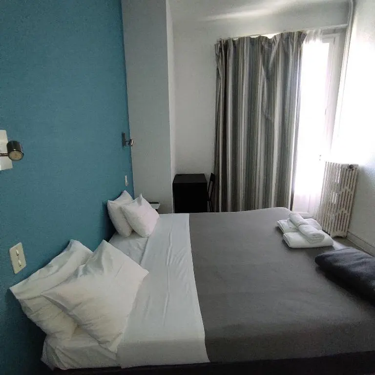 Hôtel de la Gare hotel interior
