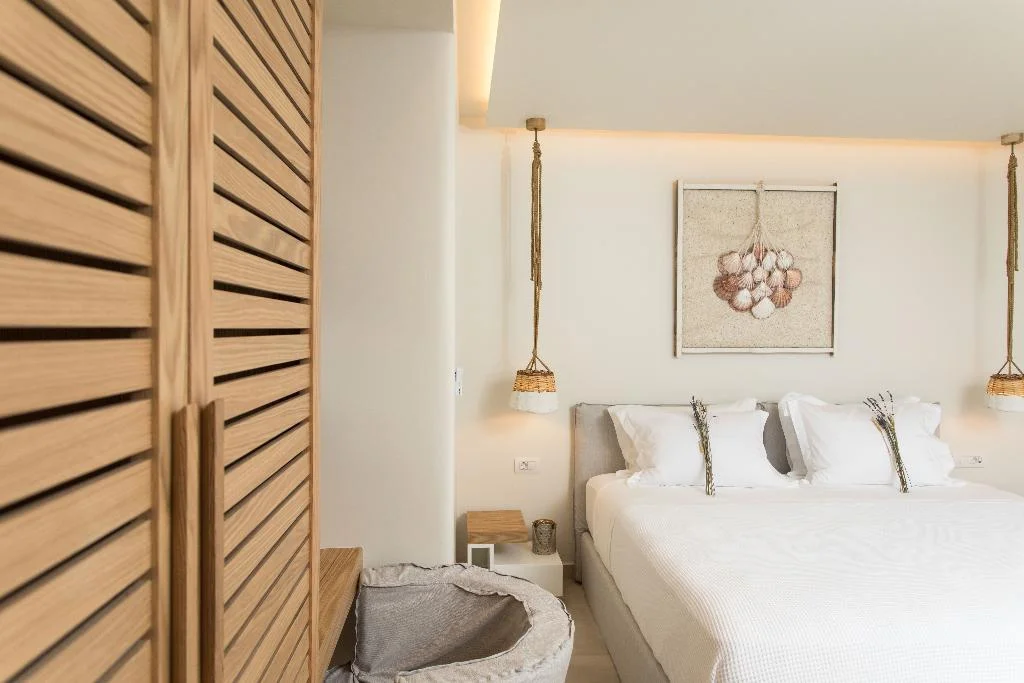 18 Grapes Hotel hotel interior