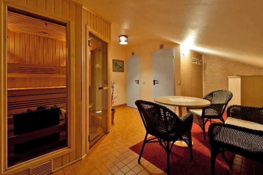 Accra City Hotel hotel interior