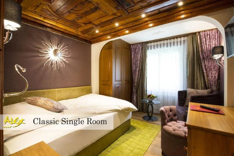 Alex Hotel hotel interior