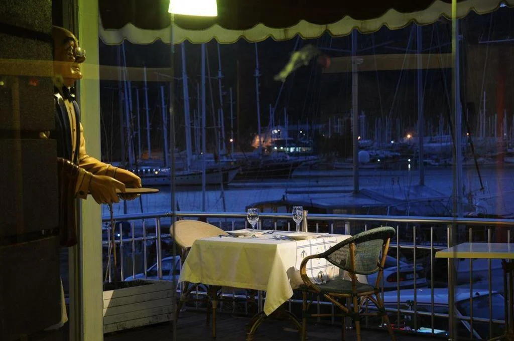 Amra Park Hotel hotel interior