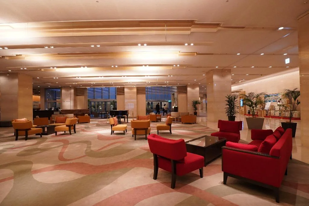 ANA Crowne Plaza Kobe hotel interior