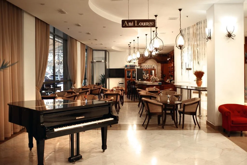 Ani Plaza Hotel hotel interior