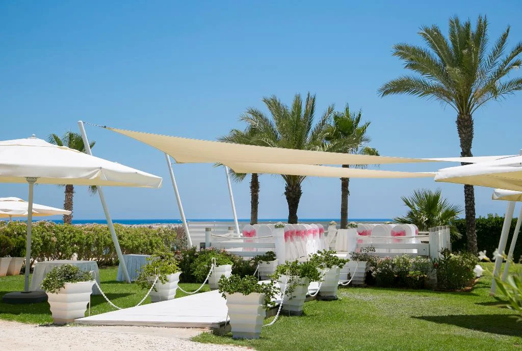 Asterias Beach Hotel hotel interior