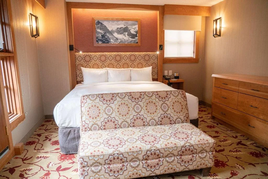 Banff Ptarmigan Inn hotel interior
