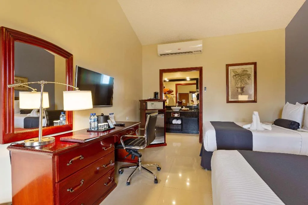 Belize Biltmore Plaza hotel interior
