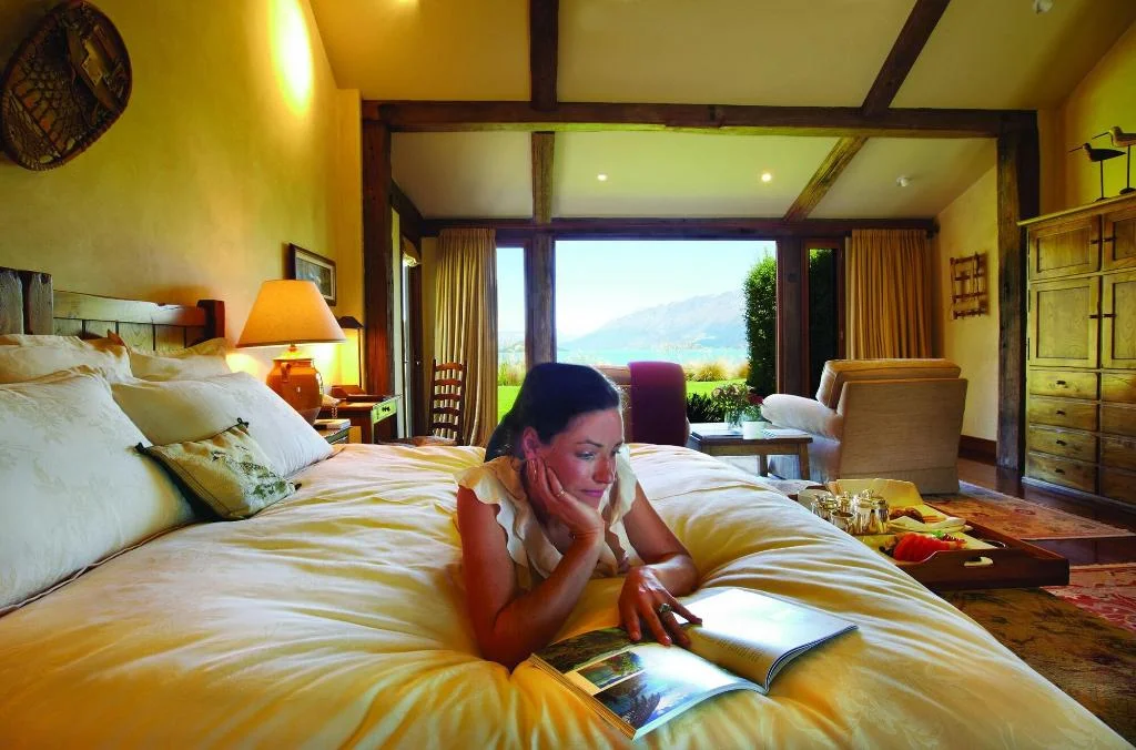 Blanket Bay Lodge hotel interior