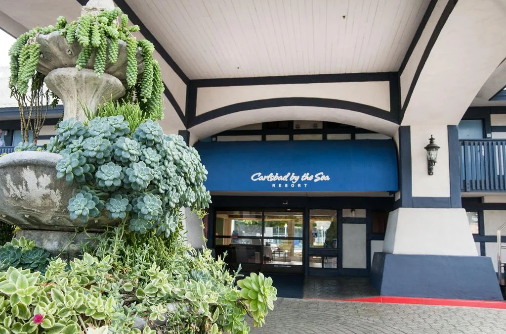 Carlsbad Plaza hotel interior