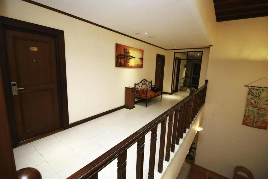 Colombo City Hotel hotel interior