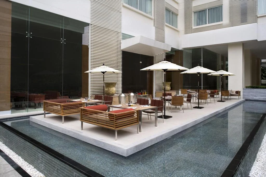 Courtyard by Marriott Brno hotel interior