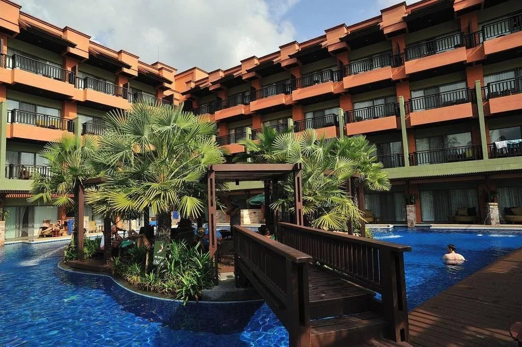 Courtyard by Marriott Kauai at Coconut Beach hotel interior