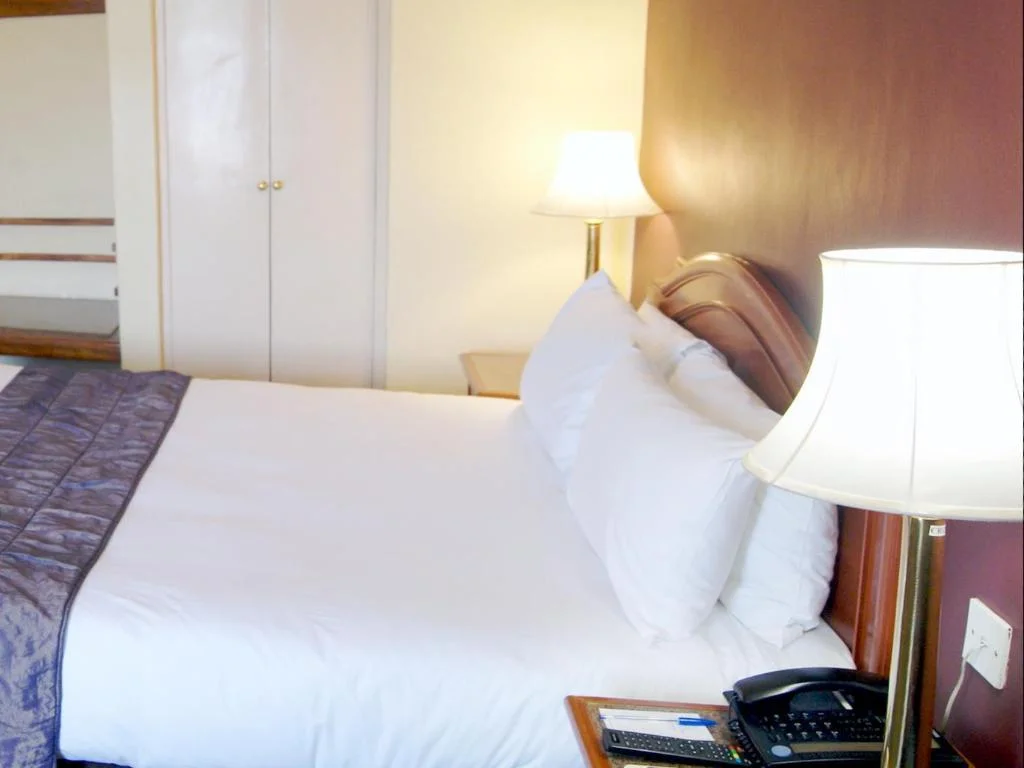 Cresta Jameson Hotel hotel interior