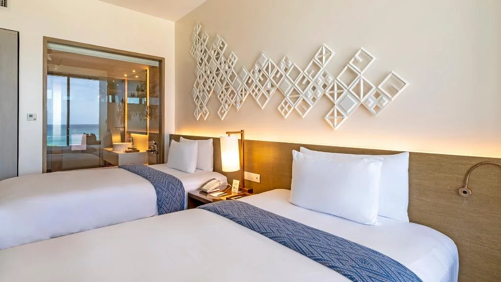 Crimson Resort and Spa Mactan hotel interior