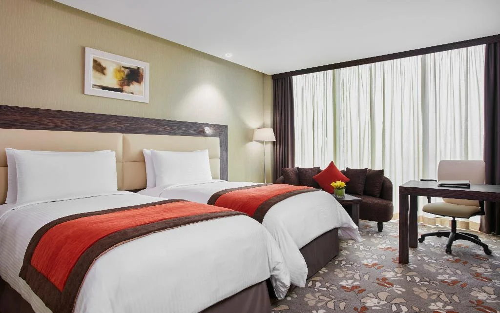 Crowne Plaza Kuwait Al Thuraya City hotel interior