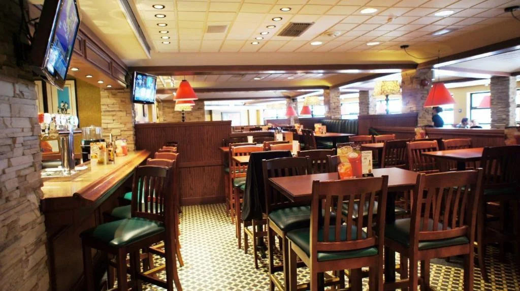 Days Inn by Wyndham Niagara Falls Near the Falls hotel interior