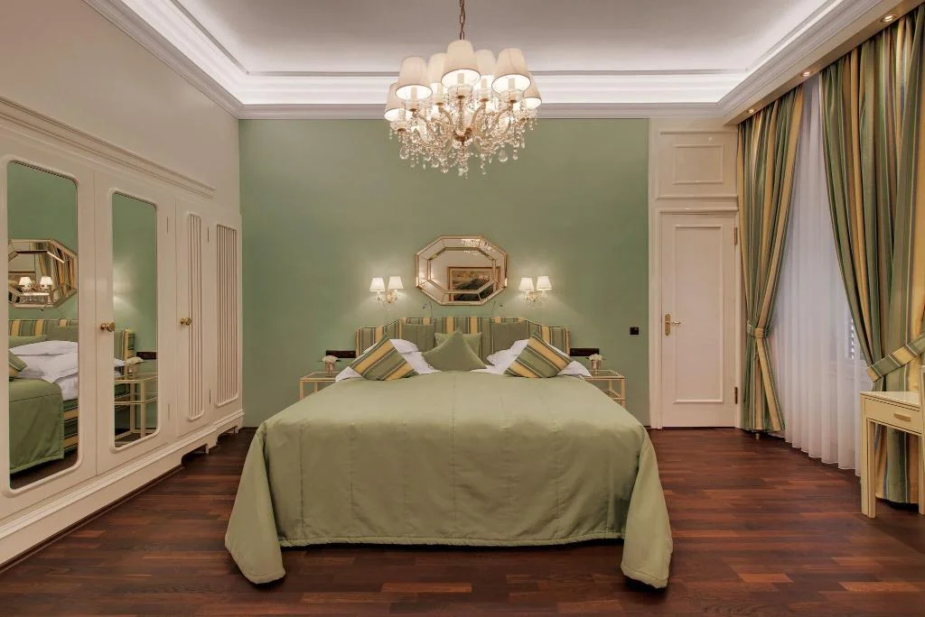Der Europäische Hof Heidelberg hotel interior