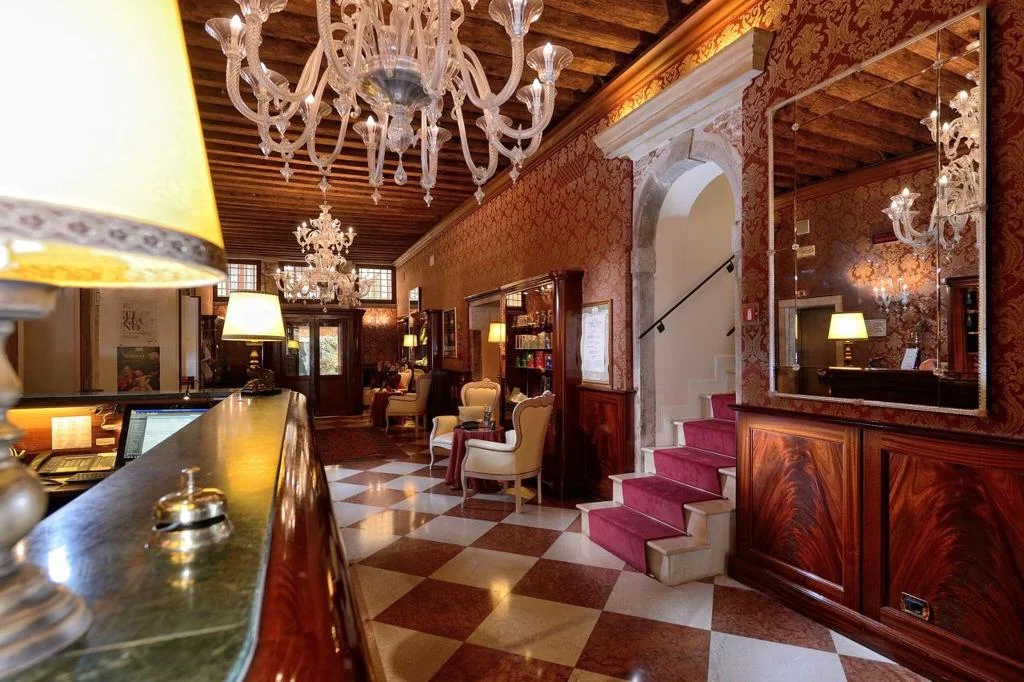 Ducor Hotel (Palace Hotel) hotel interior