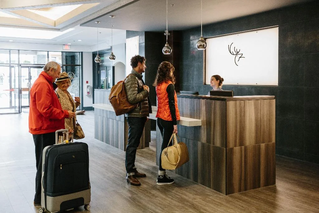 Elk + Avenue Hotel hotel interior