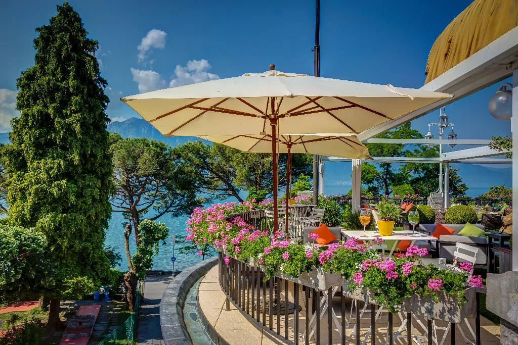 Fairmont Le Montreux Palace hotel interior