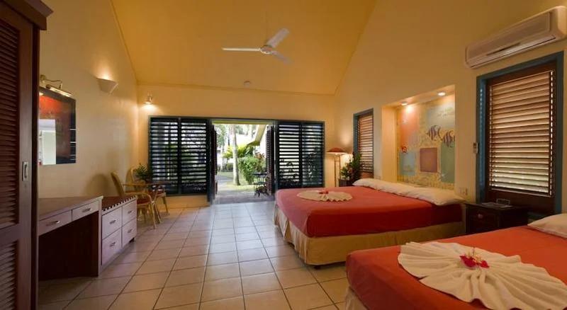 Fiji Hideaway Resort and Spa hotel interior