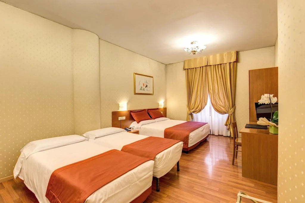 Flower Garden Hotel hotel interior