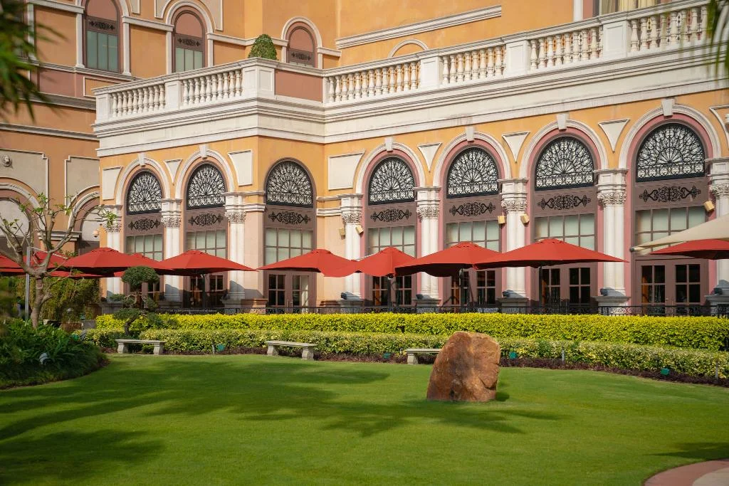 Four Seasons Hotel Macao, Cotai Strip hotel interior