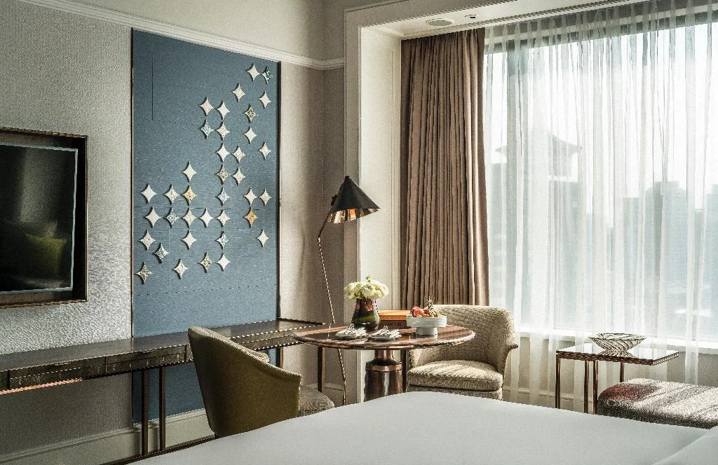 Four Seasons Hotel Singapore hotel interior