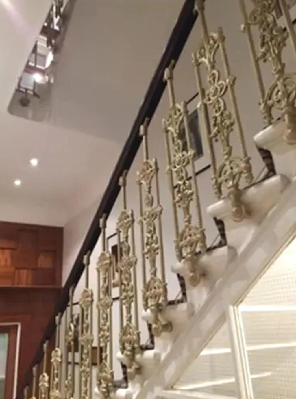 Garden Villa Hotel hotel interior