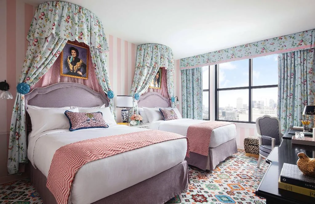 Graduate Nashville hotel interior