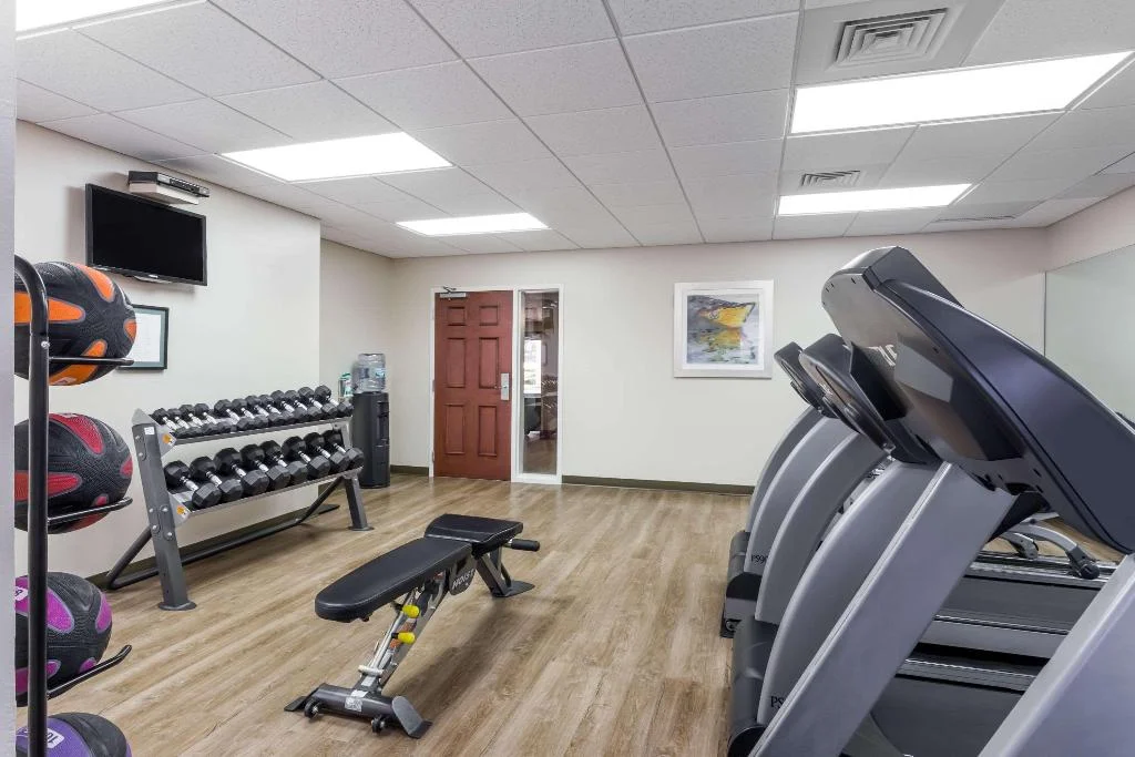 Hawthorn Suites by Wyndham Abuja hotel interior