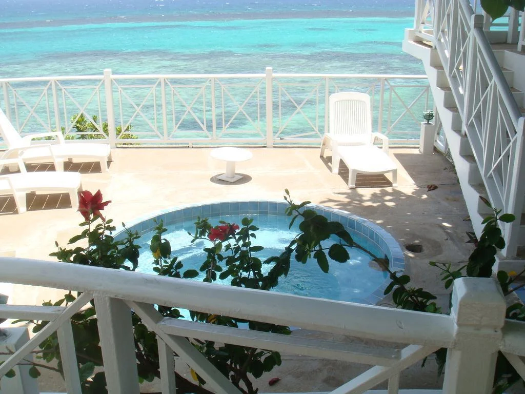 Hibiscus Lodge Hotel hotel interior